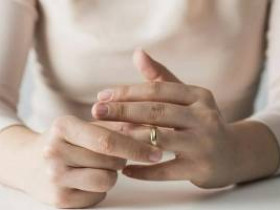 6 случаев, когда не нужно надевать обручальное кольцо