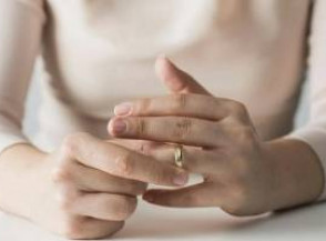 6 случаев, когда не нужно надевать обручальное кольцо