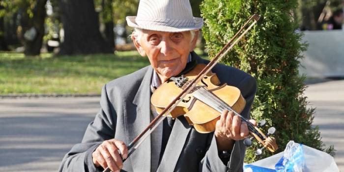 Пожилой скрипач