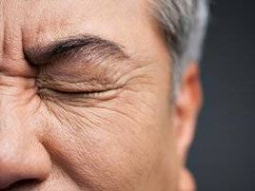 Почему возникает подергивание глаз, когда обратиться к врачу