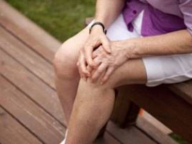 6 причин болей в коленях