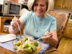 5 продуктов, которые женщины старше 50 лет должны добавлять в свой рацион