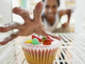 6 причин, почему всегда хочется сладкого