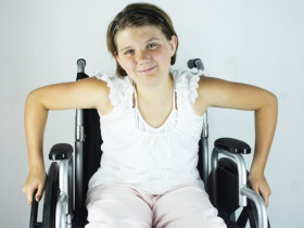 Пенсия ребенку инвалиду: льготы и размер пособия