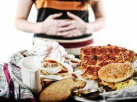 6 факторов психологического голода, приводящих к перееданию